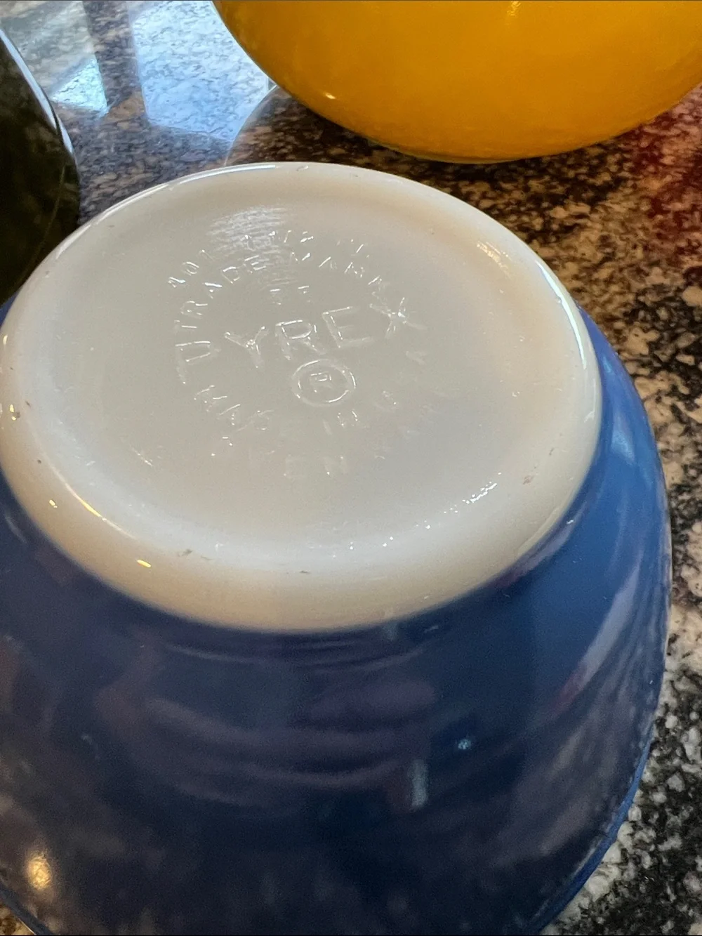 PYREX Primary Colors Nested Mixing Bowl Set